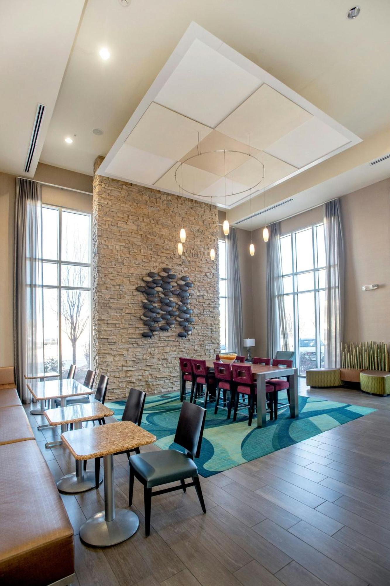 Springhill Suites By Marriott Pueblo Downtown Екстериор снимка