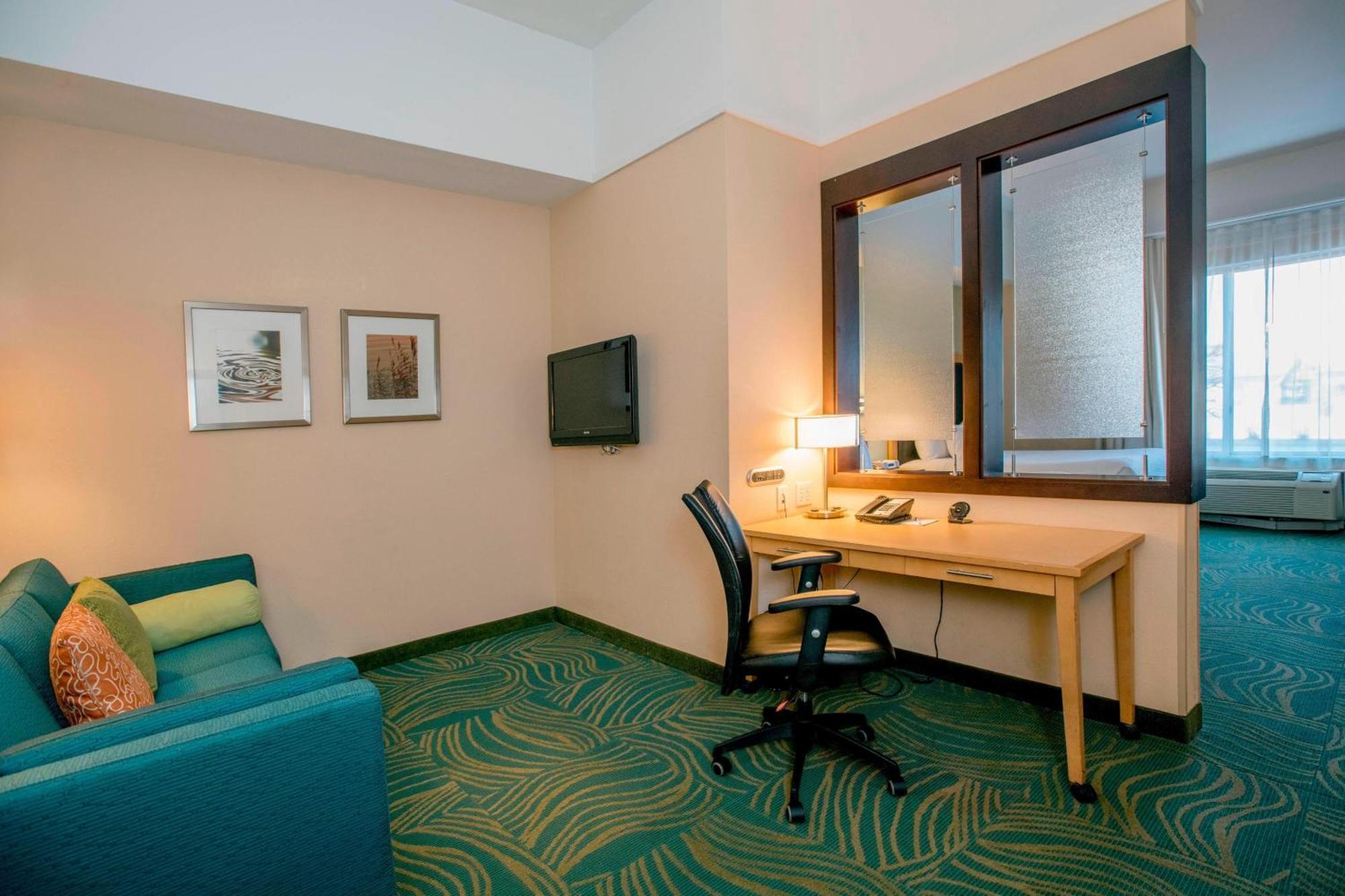 Springhill Suites By Marriott Pueblo Downtown Екстериор снимка