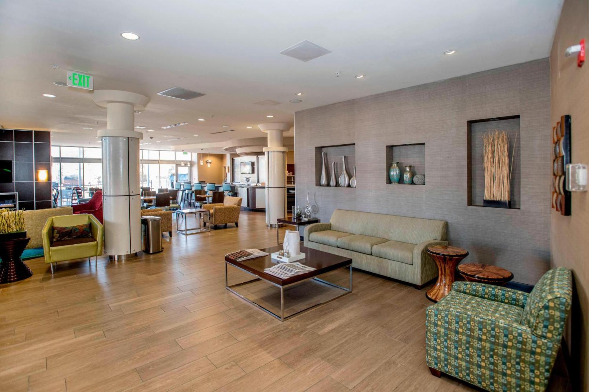 Springhill Suites By Marriott Pueblo Downtown Екстериор снимка