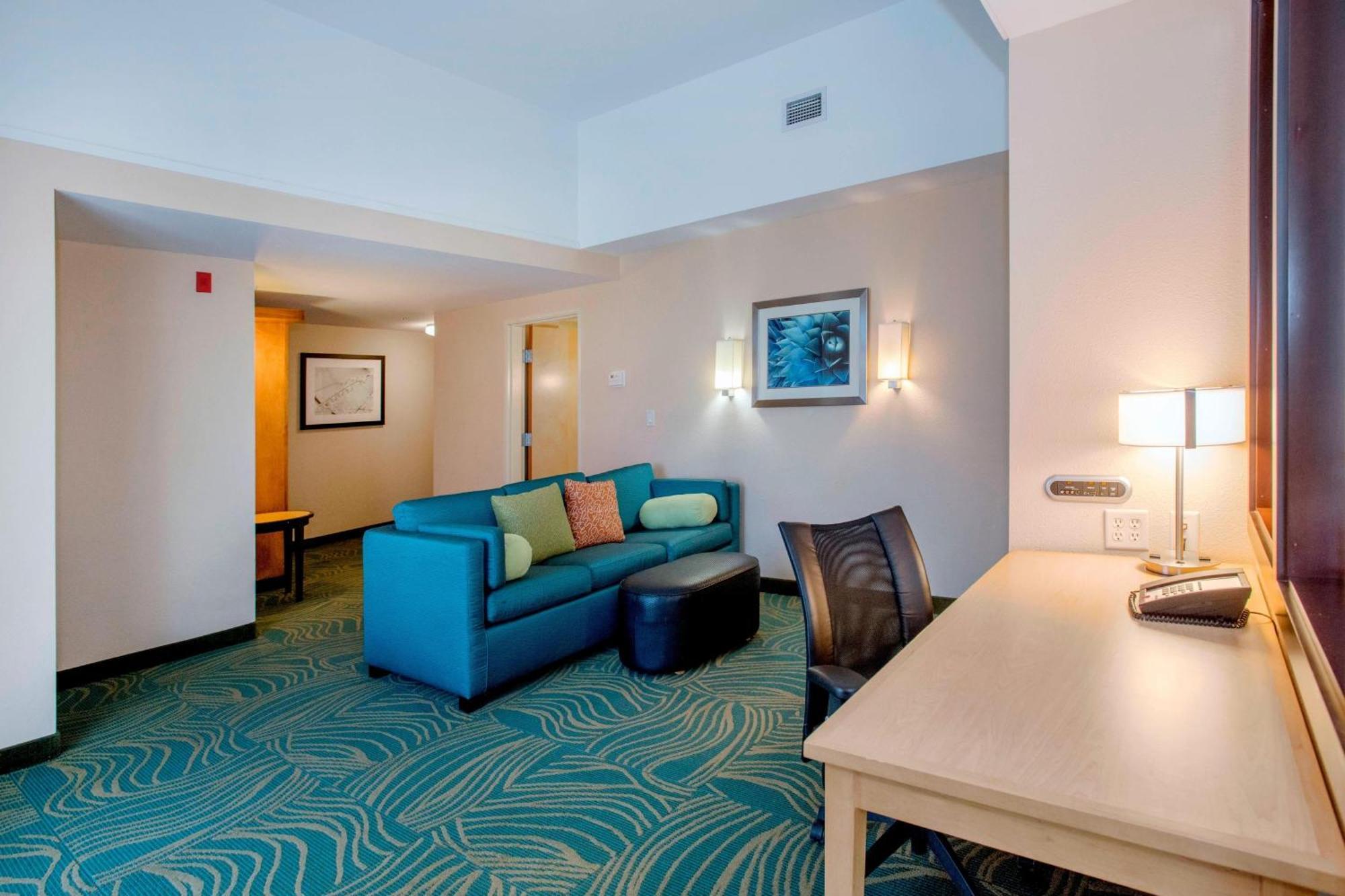 Springhill Suites By Marriott Pueblo Downtown Екстериор снимка