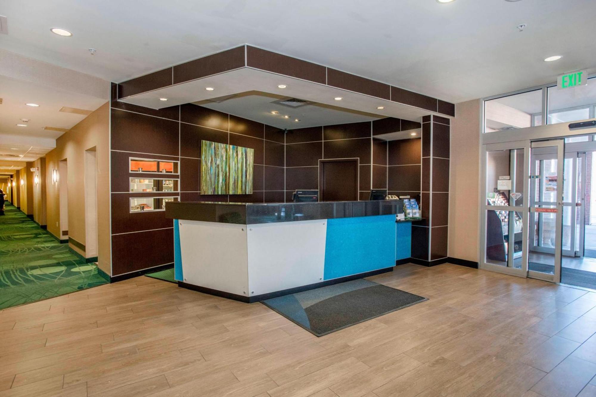 Springhill Suites By Marriott Pueblo Downtown Екстериор снимка